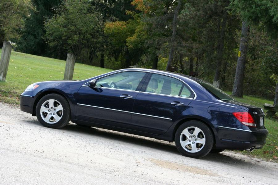  Acura RL 2008 года  (фото 20 из 85)